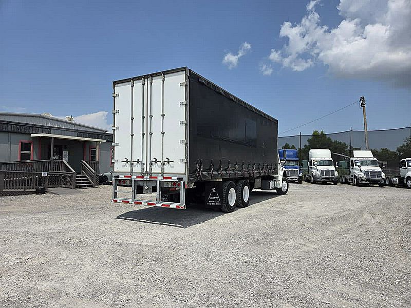 2020 Freightliner M2 106