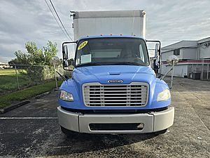 2019 Freightliner M2 106 - Box Van
