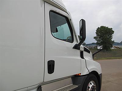 2023 Freightliner Cascadia
