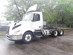 2019 Volvo VNL64T-300