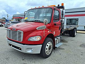 2018 Freightliner M2 106