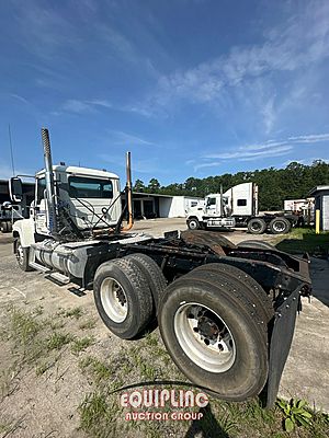 2014 Mack Pinnacle