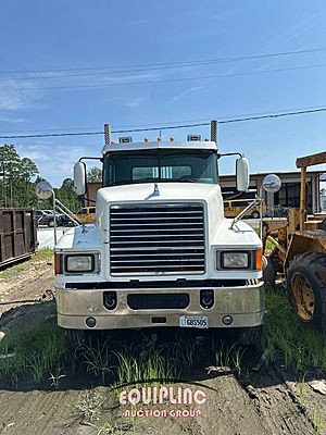 2014 Mack Pinnacle