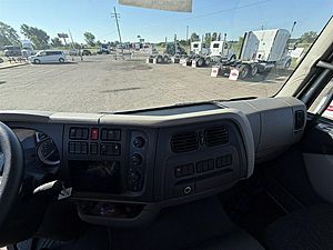 2025 Peterbilt 220EV