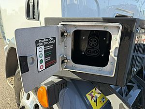 2025 Peterbilt 220EV
