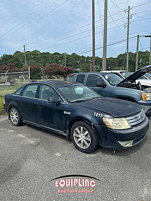 2008 Ford Taurus - Car