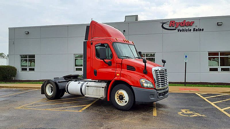 2019 Freightliner CASCADIA 113