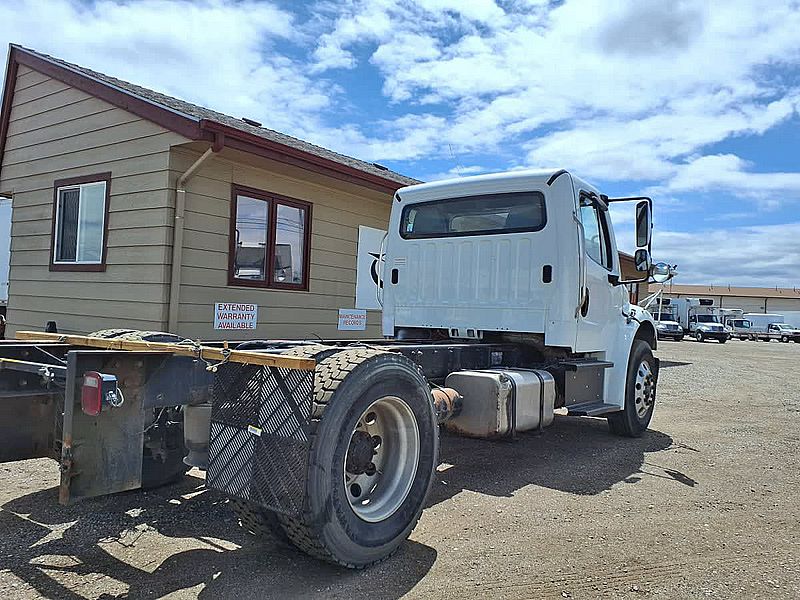 2018 Freightliner M2 106