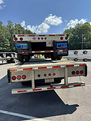 2012 MAC Flatbed - Flatbed Trailer