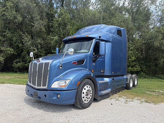 2022 Peterbilt 579