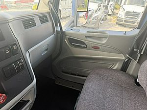 2022 Peterbilt 579