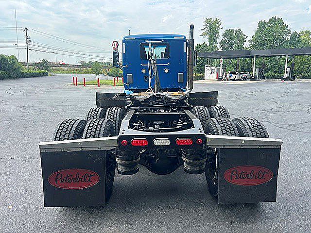2022 Peterbilt 579
