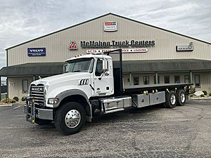 2020 Mack GR64F