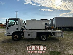 2012 Isuzu NPR-HD - Fertilizer Spreader