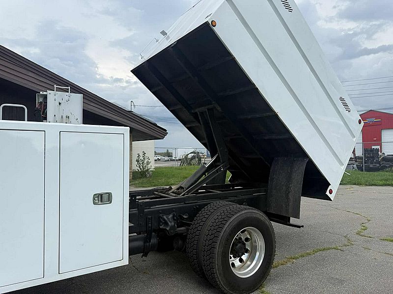 2014 Freightliner M2