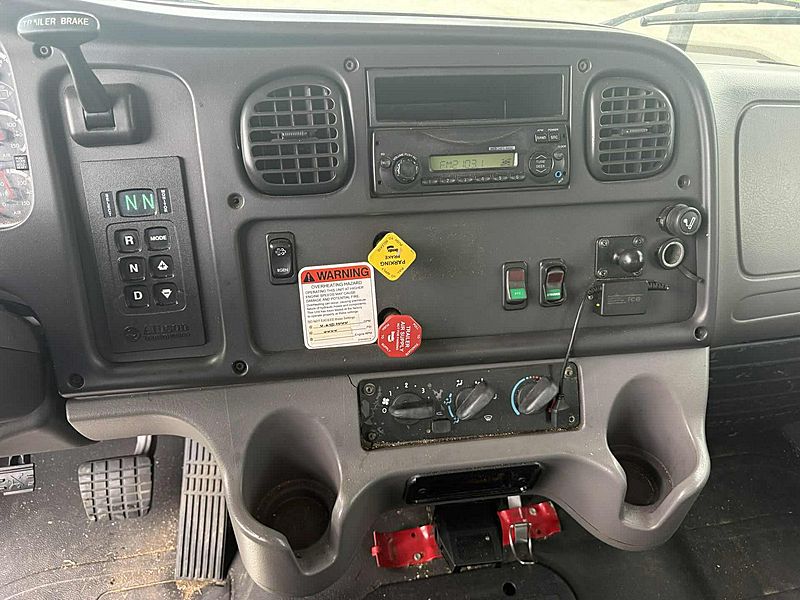 2014 Freightliner M2