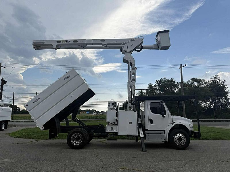2014 Freightliner M2
