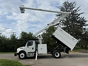 2013 Freightliner M2 - Bucket Truck