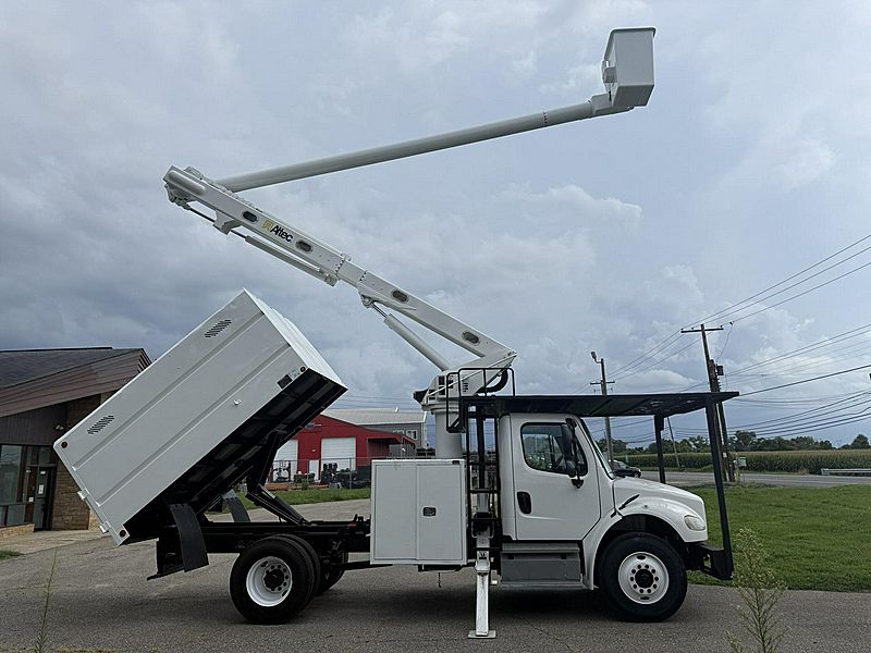 2013 Freightliner M2