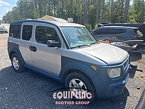 2005 HONDA Element - Pickup