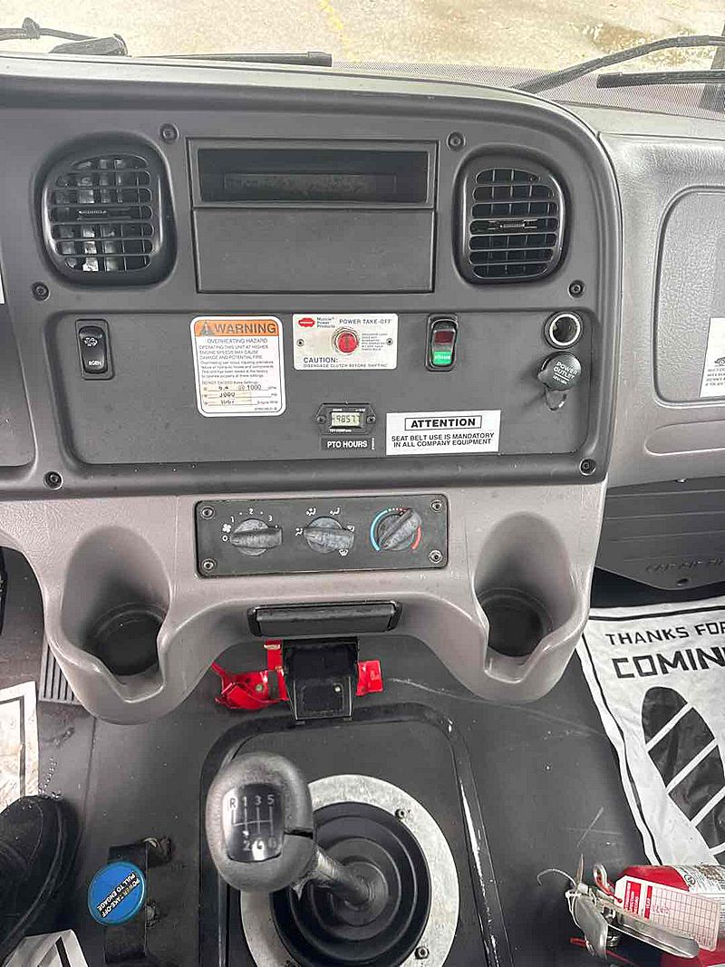 2016 Freightliner M2