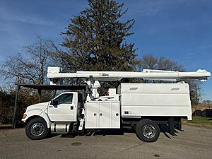 2013 Ford F-750 - Bucket Truck