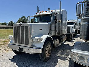 2020 Peterbilt 389 - Sleeper Truck