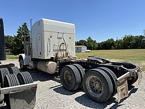 2020 Peterbilt 389 - Sleeper Truck