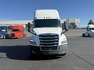 2023 Freightliner Cascadia - Sleeper Truck