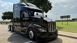 2023 Peterbilt 579