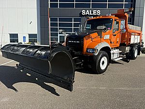 2016 Mack Granite - Day Cab