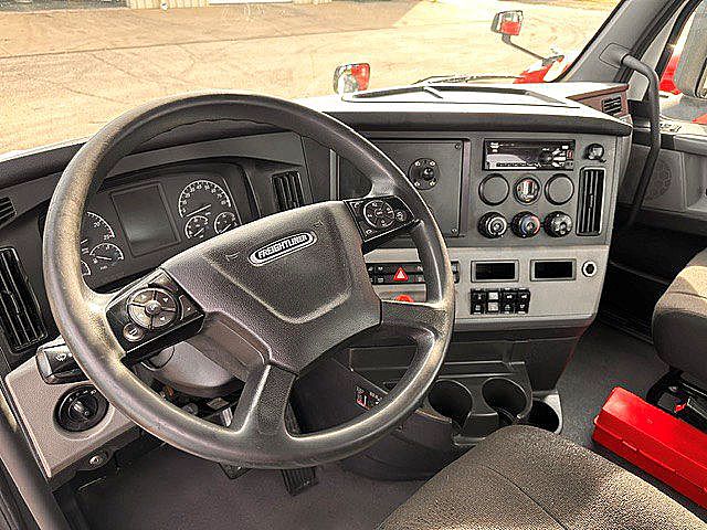 2021 Freightliner Cascadia
