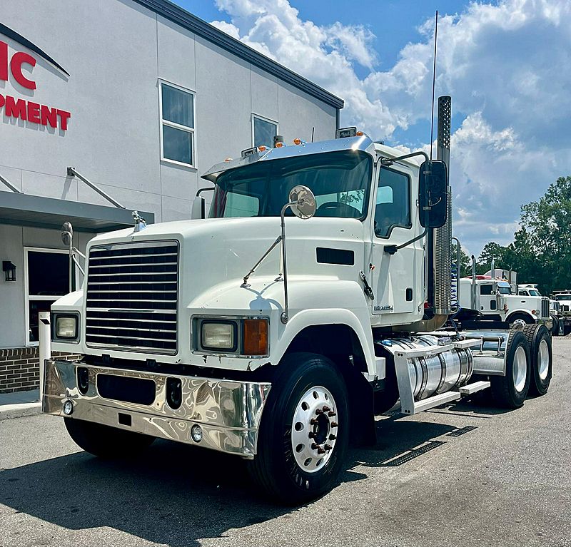 2014 Mack CHU613