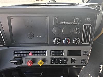 2022 Freightliner Cascadia