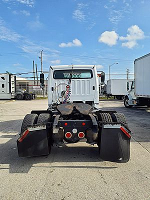 2018 Freightliner M2 106