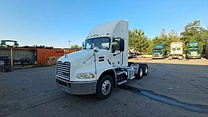 2018 Mack Pinnacle - Day Cab