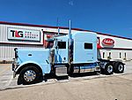 2017 Peterbilt 389