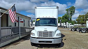 2019 Freightliner M2 106 - Box Van