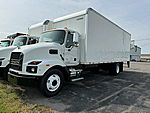 2022 Mack MD742