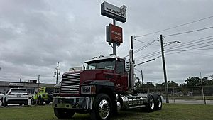 2020 Mack Pinnacle PI64T - Day Cab