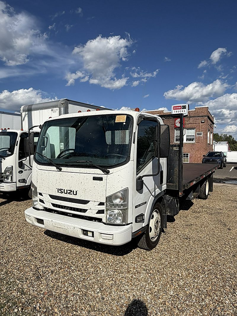 2017 Isuzu NRR
