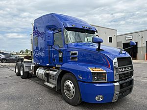 2020 Mack Anthem - Sleeper Truck