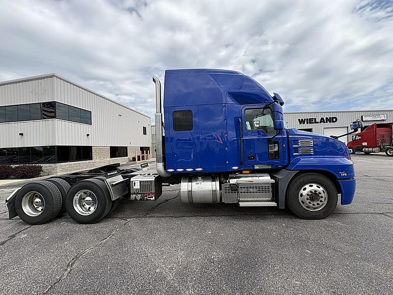 2020 Mack ANTHEM 64T