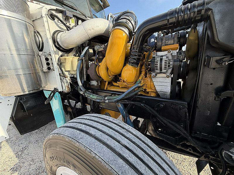 2005 Peterbilt 379