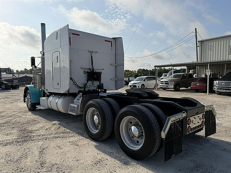 2005 Peterbilt 379