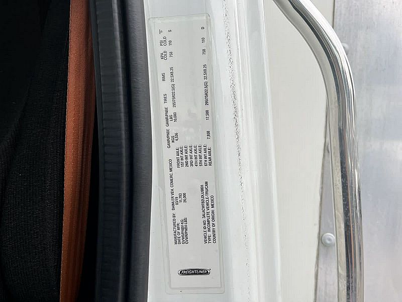 2020 Freightliner M2 106