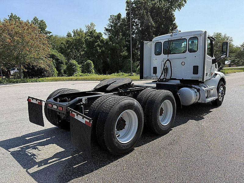 2021 Peterbilt 579