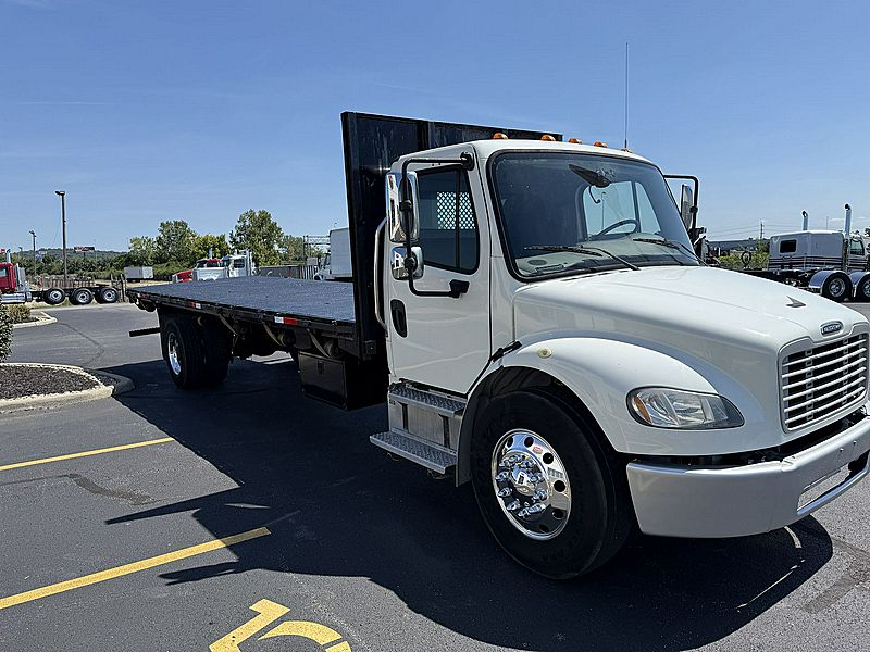 2018 Freightliner M2