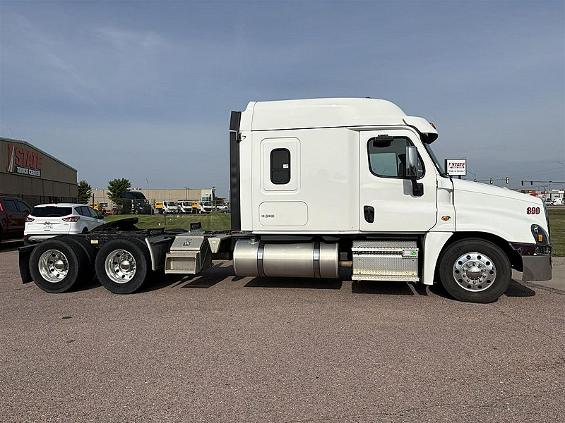 2020 Freightliner Cascadia
