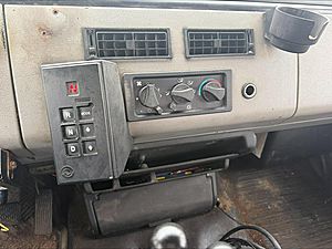 2002 Freightliner FL80